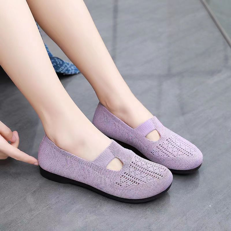 Light purple. / Size41